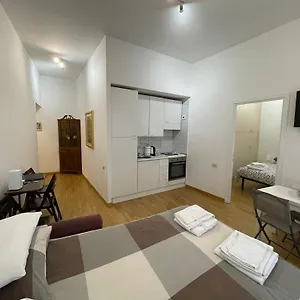 suites-in-rome-2.it-romehotels.com/